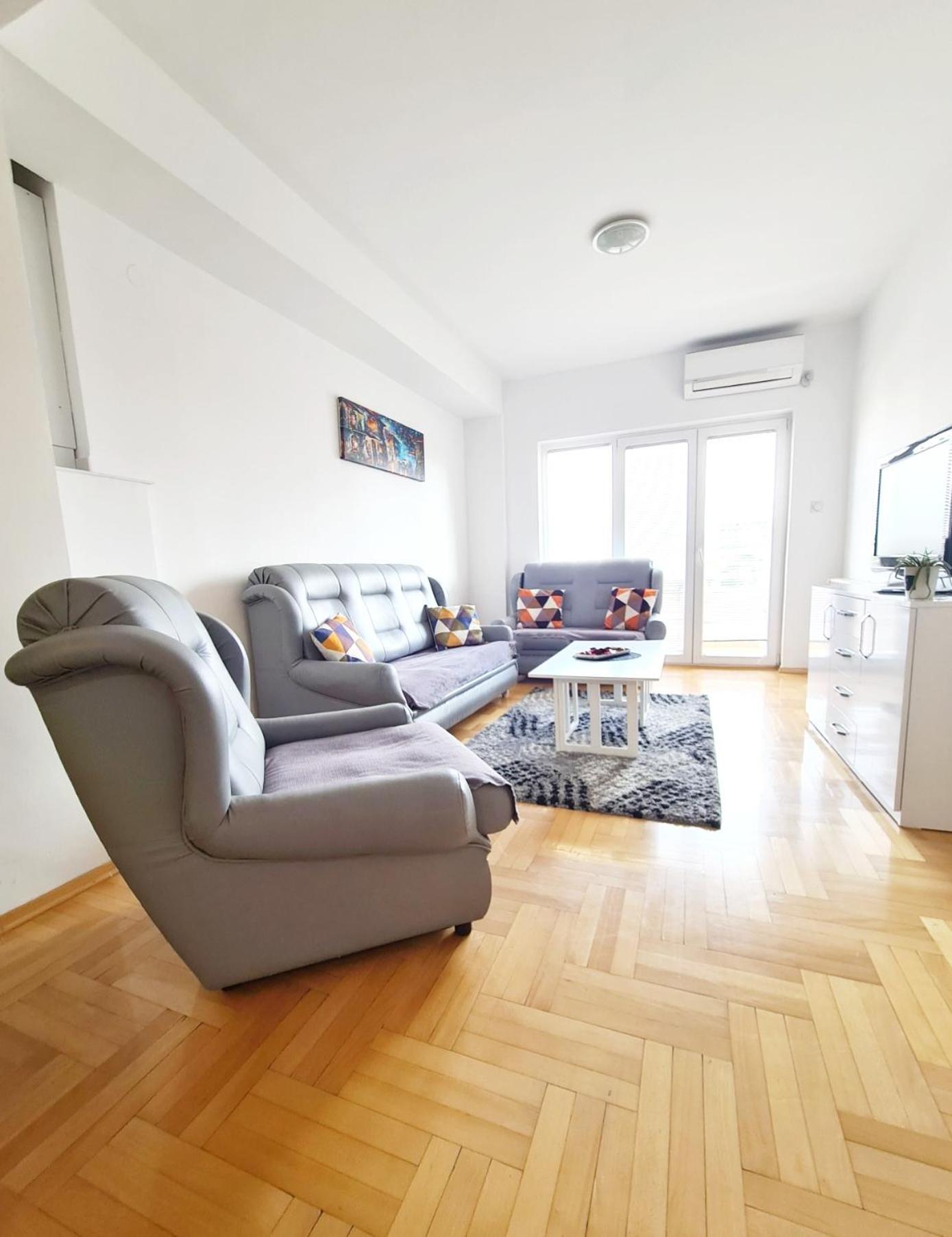 Urban Hostel & Apartments 스코페 외부 사진